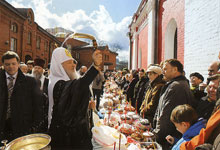 увеличить Патриарх Кирилл. Христос Воскресе!